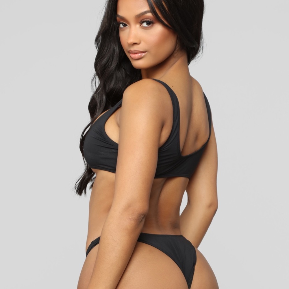 BLACK BIKINI FASHION NOVA